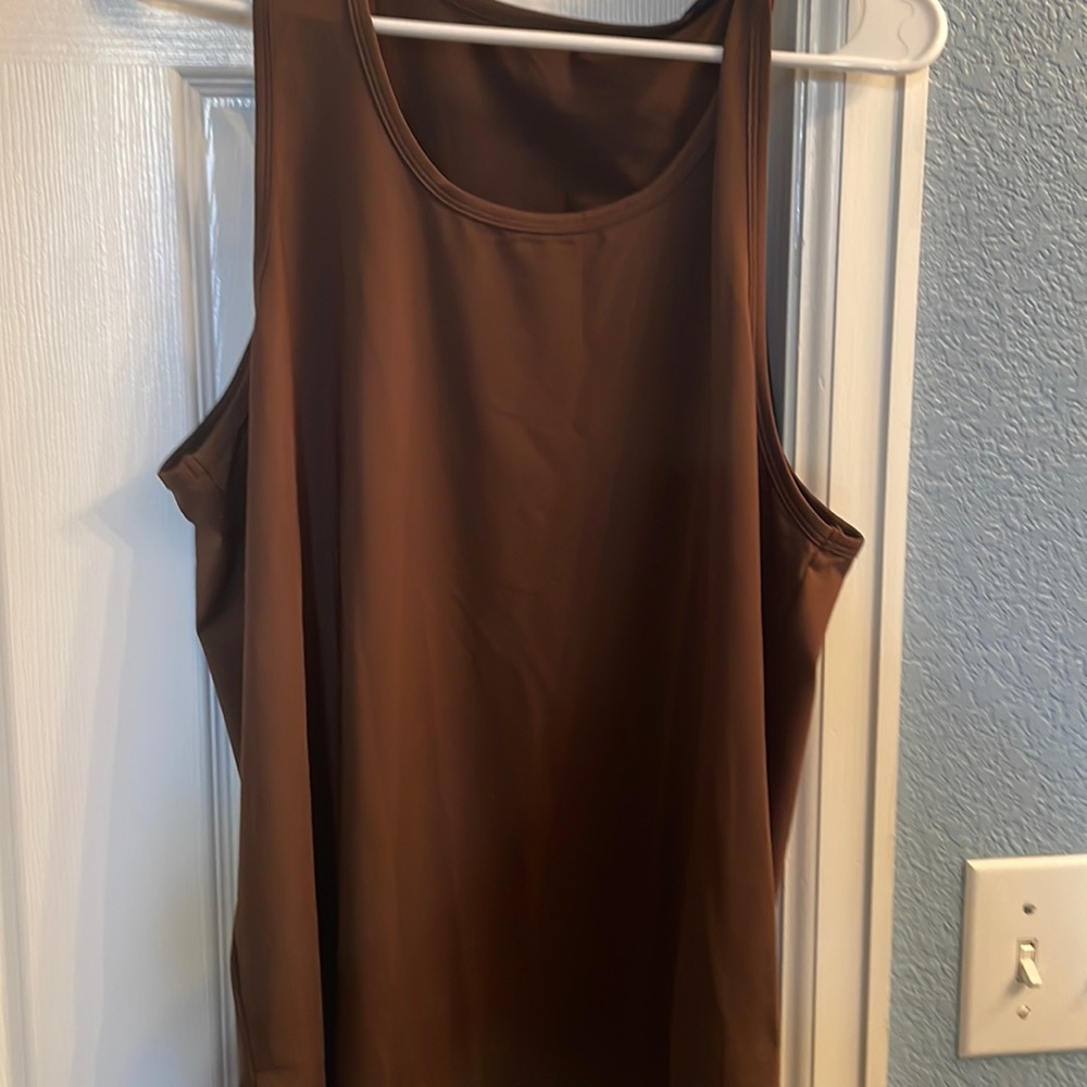 Inaka performance tank top